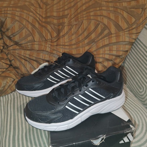 Adidas Eclyptix 2000 athletic shoes new, black-white