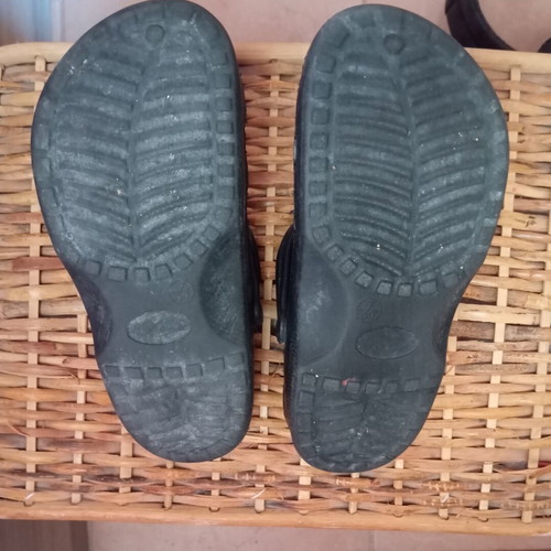 Unisex sandals size 39, like new, black