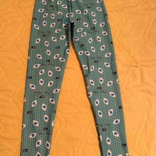 Chic Mess leggings like new, 2 pieces with colorful pattern
