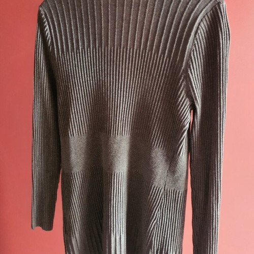Cardigan with ruffles like new, dark gray and black details, size XL