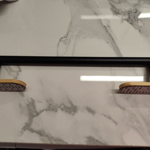 Bathroom towel rack like new