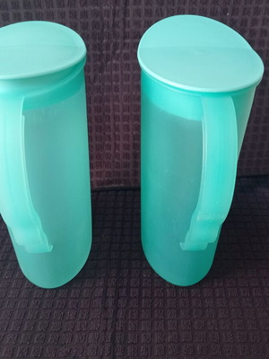 Tupperware pitchers 2lt pack of 2 used
