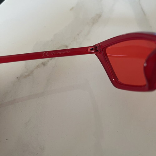 Retro Slim Cat-Eye Women's Sunglasses, red