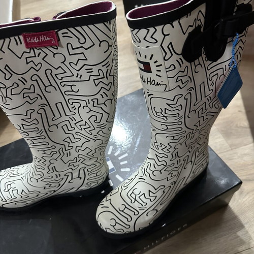 Tommy Hilfiger rubber boots size 39