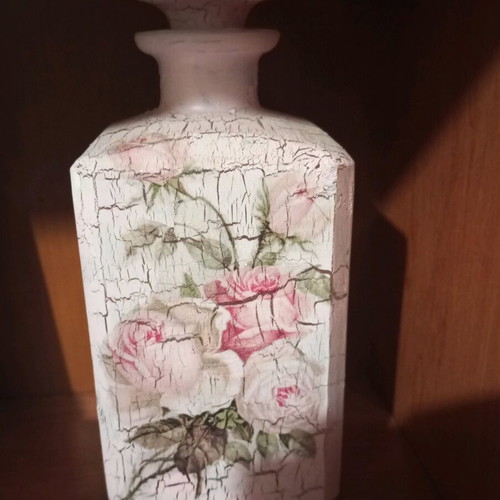Handmade decorative vase with roses new