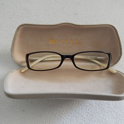 Vintage Vogue women's glasses used with original case