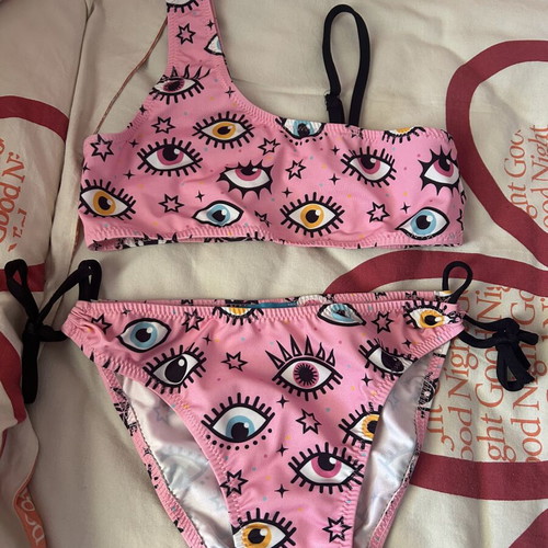 Girls' swimwear set used, 4 pieces with hat, age 8