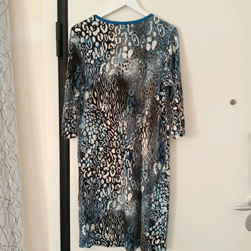 Paola women's dress like new with blue and black animal print