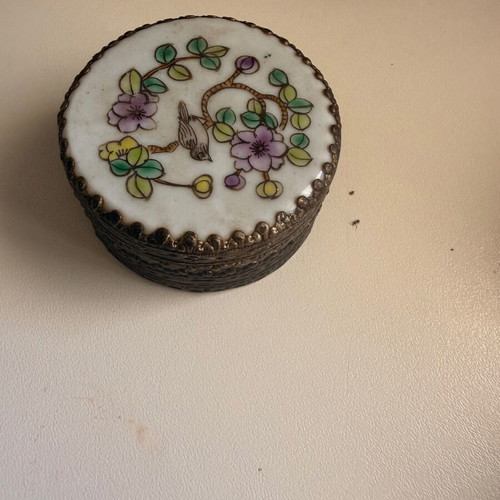 Small bronze jewelry box with inner mirror, new