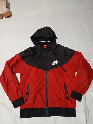 Nike Windrunner jacket used, red and black, size M