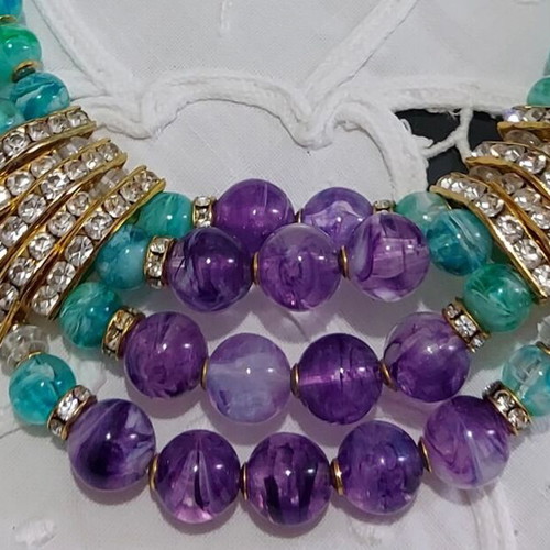 Collectible Necklace 1990 with Synthetic Malachite and Amethyst like new