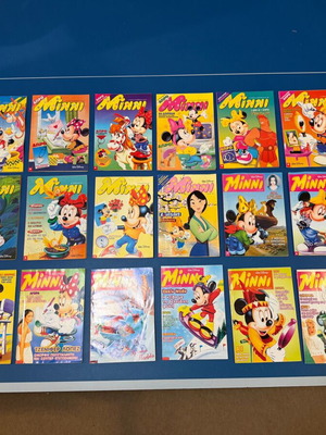Minnie Disney collectible magazines used, set of 36