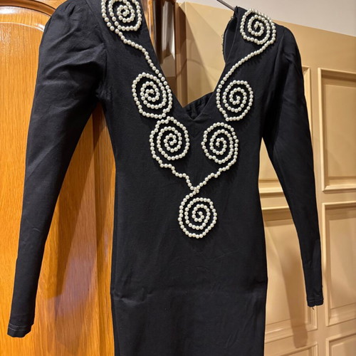 Vintage dress like new, elastic, black