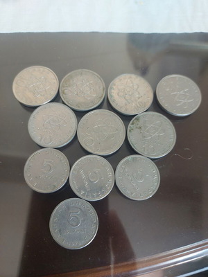 Set of 11 drachma coins like new, 7x 10 drachmas & 4x 5 drachmas (1976-1990)