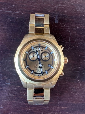 Invicta Specialty Collection 15611 Chronograph gold watch used