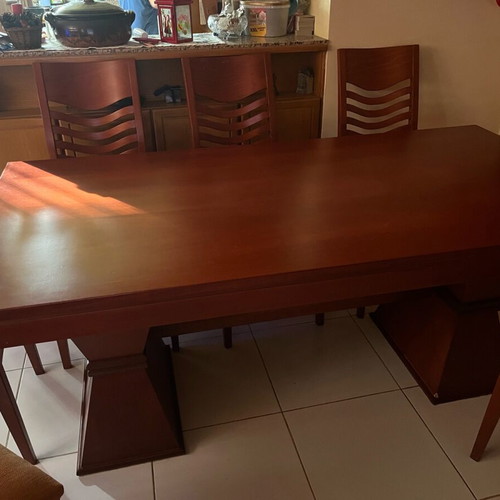 Solid Walnut Dining Set like new with 6 chairs