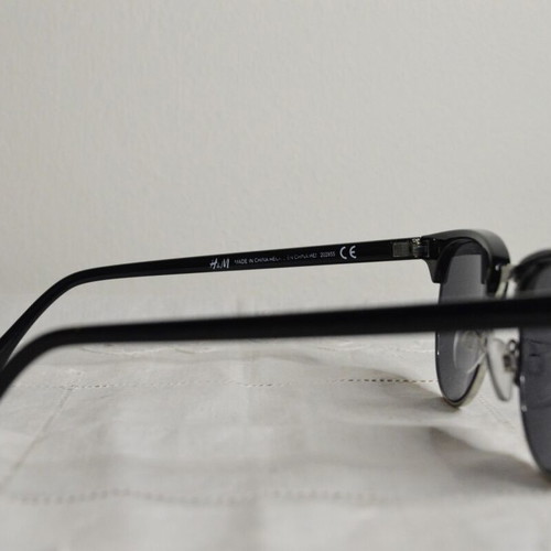 H&M Round Sunglasses Black Silver Like New