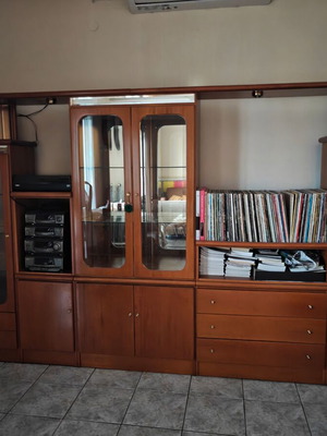 Living room unit used in very good condition