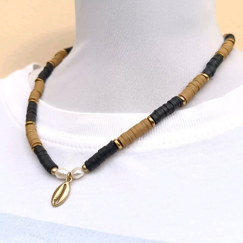 Women's summer necklace with a clasp, pearls, and matte gold metallic shell