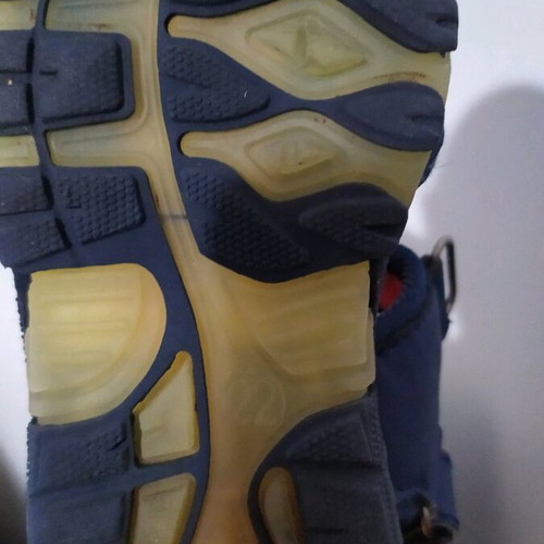 Children's athletic shoes like new, sizes 22, 24, 25
