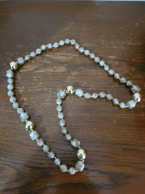 Necklace with dark pearls Fo new