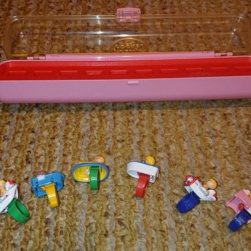 Polly Pocket vintage ring collection like new with box