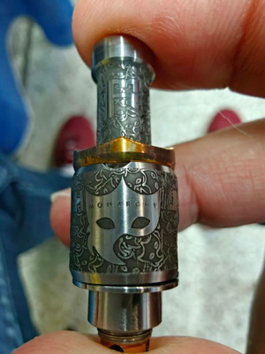 Monarchy Mobb Keygen custom χαραγμένο vape mod