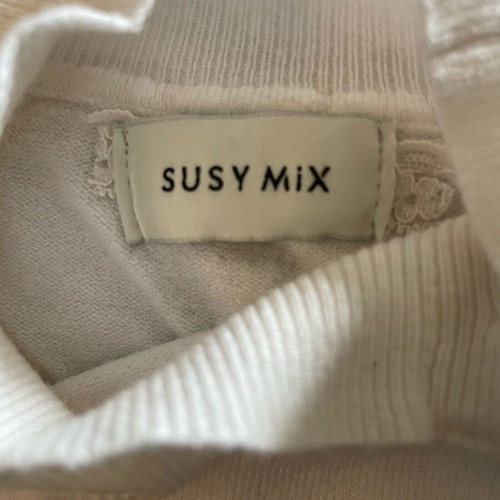Susy Mix blouse used, beige with decorative buttons