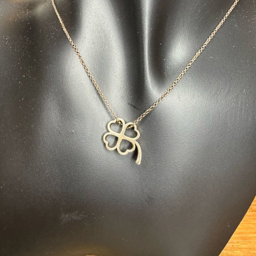 Necklace with silver 925 pendant charm like new