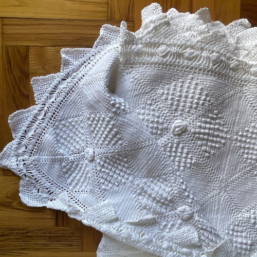 Crocheted blanket new handmade 1.90x1.80 without lace