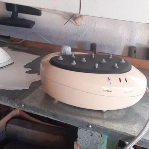 Siemens steam iron used, functional