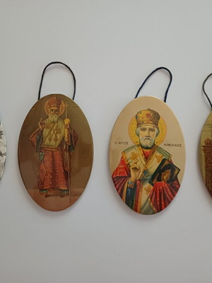 Vintage metal oval religious icons set of 4 used, 1970s-80s