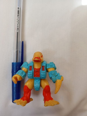 Φιγούρα δράσης Battle Beasts Run Amuck Duck μεταχειρισμένη, 5 εκ.