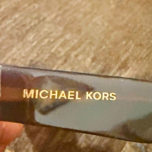 Michael Kors Roanoke MK2259U 40355M sunglasses like new, cat-eye