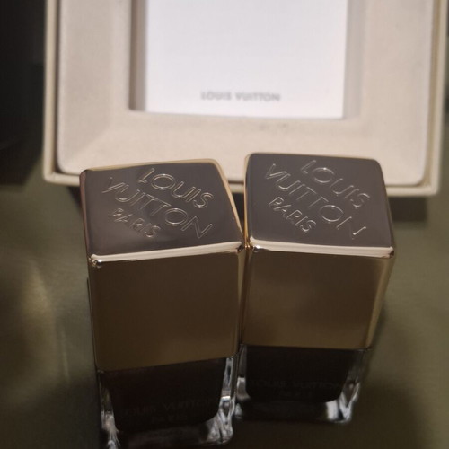 Louis Vuitton βερνίκι νυχιών σετ χρυσό και καφέ