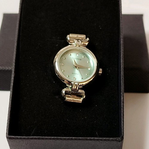 Women's Quartz Watch by Dobroa new, metal case and bracelet