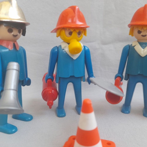 Playmobil vintage firefighters, set of 16 pieces