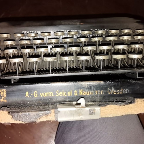 Erika Naumann typewriter 1940 used