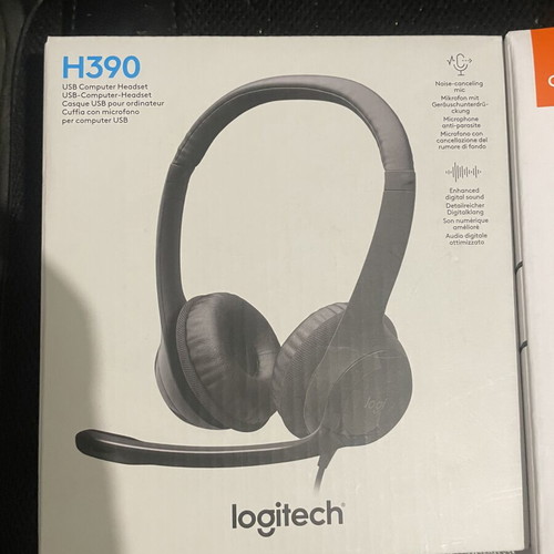 Logitech H390 and Creative HS-720 v2 headsets new, professional communication
