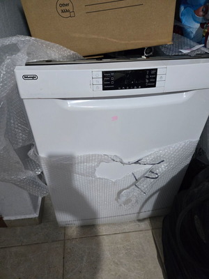 Delonghi 65 dishwasher like new