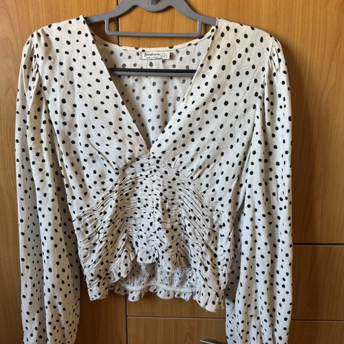 Stradivarius polka dot blouse like new, size M