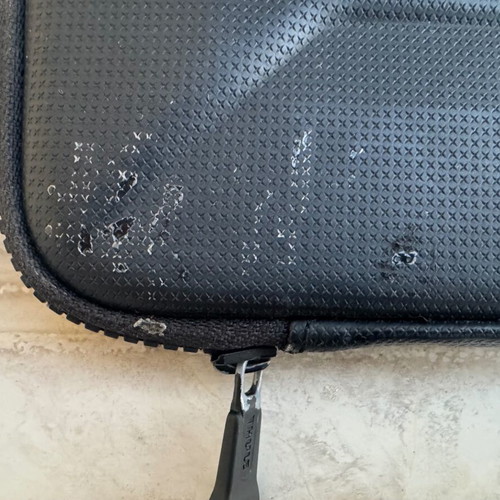 Thule Gauntlet Laptop Tablet Hard Case 13" used, black padded zip