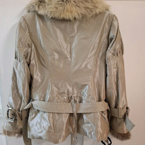 Modern 3-in-1 jacket like new with natural fox fur beige and gold