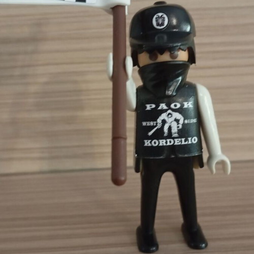 Playmobil fan figure of PAOK with team flag like new