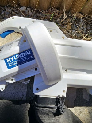 Hyundai HBV 2800EL φυσητήρας και αναρροφητήρας κήπου, 2800W