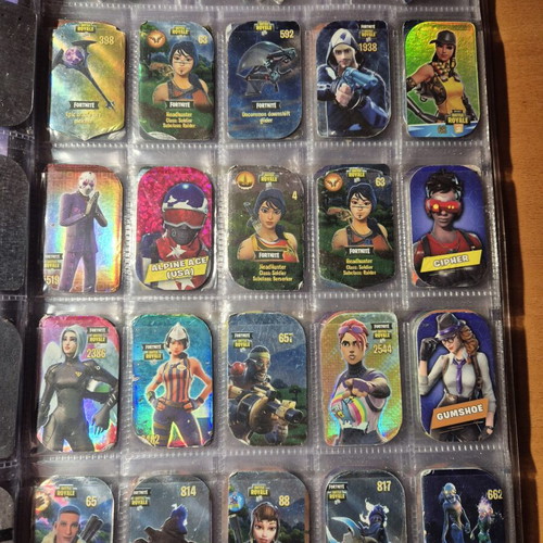 Fortnite metal tags albums like new, pack of 2