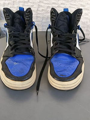 Nike Air Jordan 1 Acclimate Women athletic shoes used, size 42, white and blue