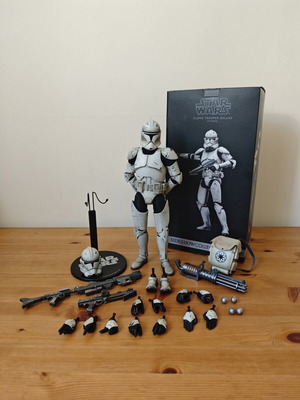 Sideshow Collectibles 1/6 Veteran Clone Trooper Deluxe figure