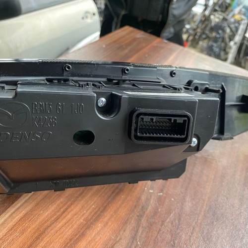 Central display used, European version BHB6 61 1J0 for Mazda 3 09-13 BL