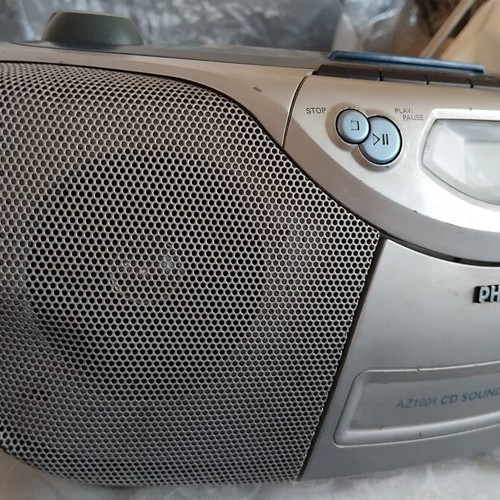 Philips AZ1004 CD Soundmachine portable radio-CD cassette player, for repair
